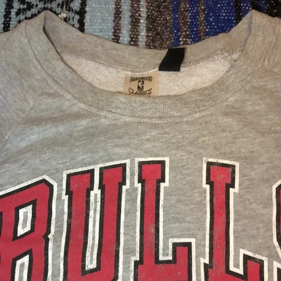 Chicago Bulls Harwood Classics Sweatshirt - Picture 3 of 10
